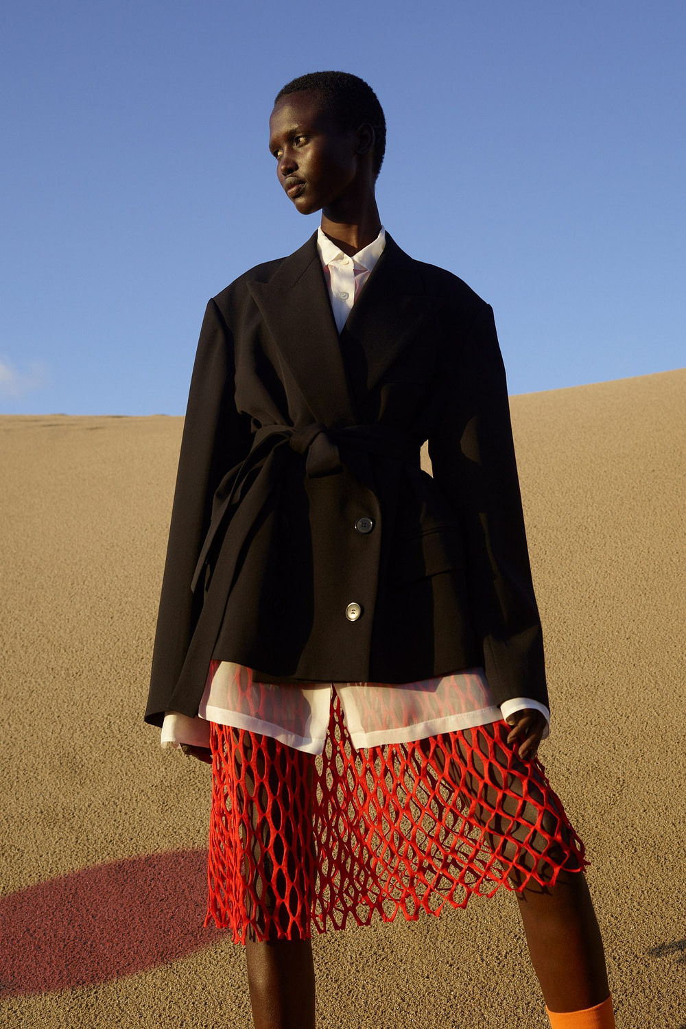 Balık Ağı Trendi 2021: İlkbahar / Yaz Sezonunda Öne Çıkıyor 9 00018 Dries Van Noten RTW Spring 2021 credit Viviane Sassen 1 scaled